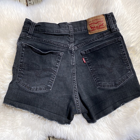 LEVIS - HIGH RISE SHORTS - 29 - Picture 2 of 6